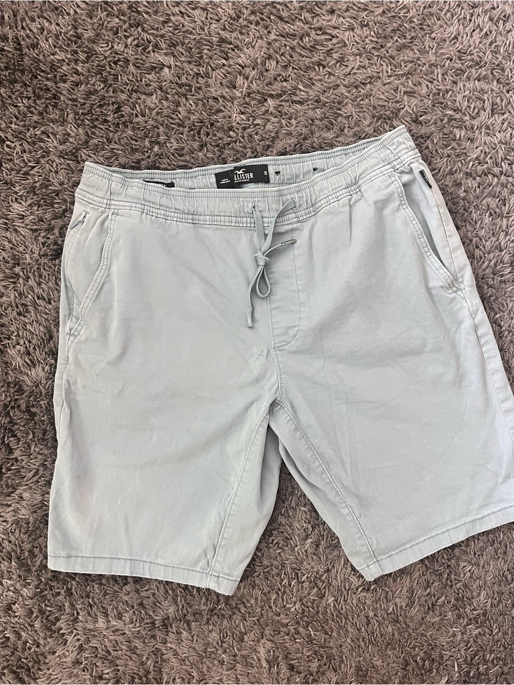 Holister men’s Cargo blueish shorts XL